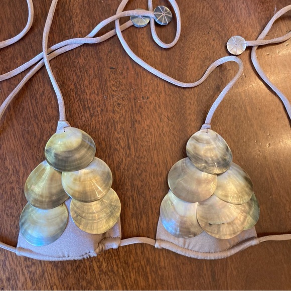 ANDI BAGUS Shell Bikini Top - Picture 2 of 10